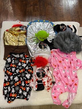 Lot of 6 Pet Dog Costumes New Halloween large